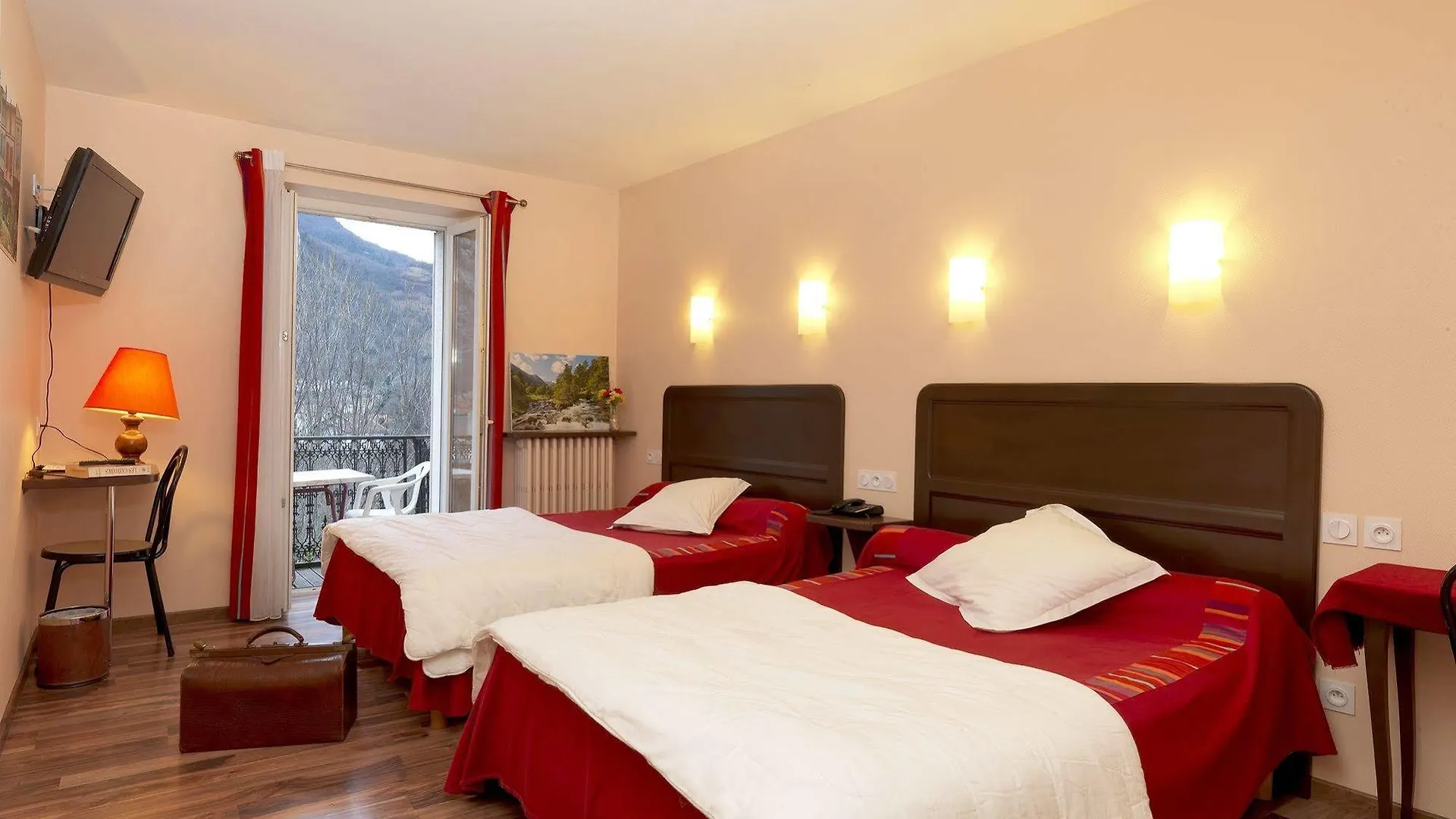 Logis Hotel Restaurant De La Poste Tarascon-sur-Ariège