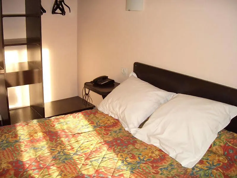 Logis Hotel Restaurant De La Poste Tarascon-sur-Ariege